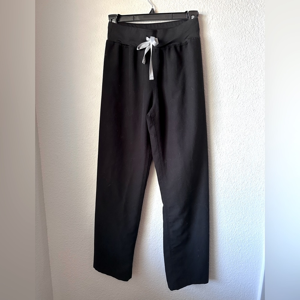 Figs straight leg pants xs petite high waisted has back pockets